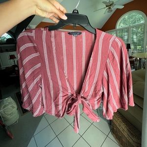 American eagle tie front top!